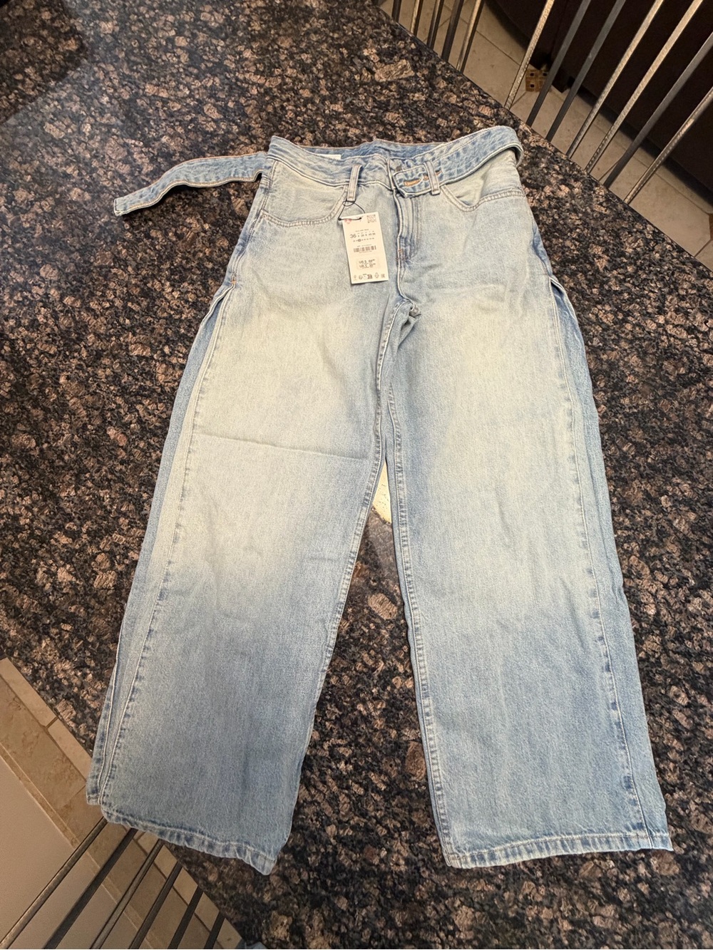Zara - MID-RISE - BELTED - PLEATED